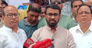 জামায়াত-আওয়ামী লীগ যৌথভাবে ‘বিরাজনীতিকরণ’ করতে চায়: রাশেদ খাঁন